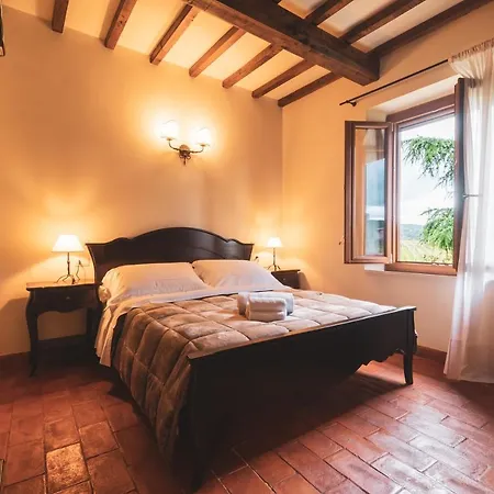 Wine Estate Paradiso Di Cacuci * مونتالشينو